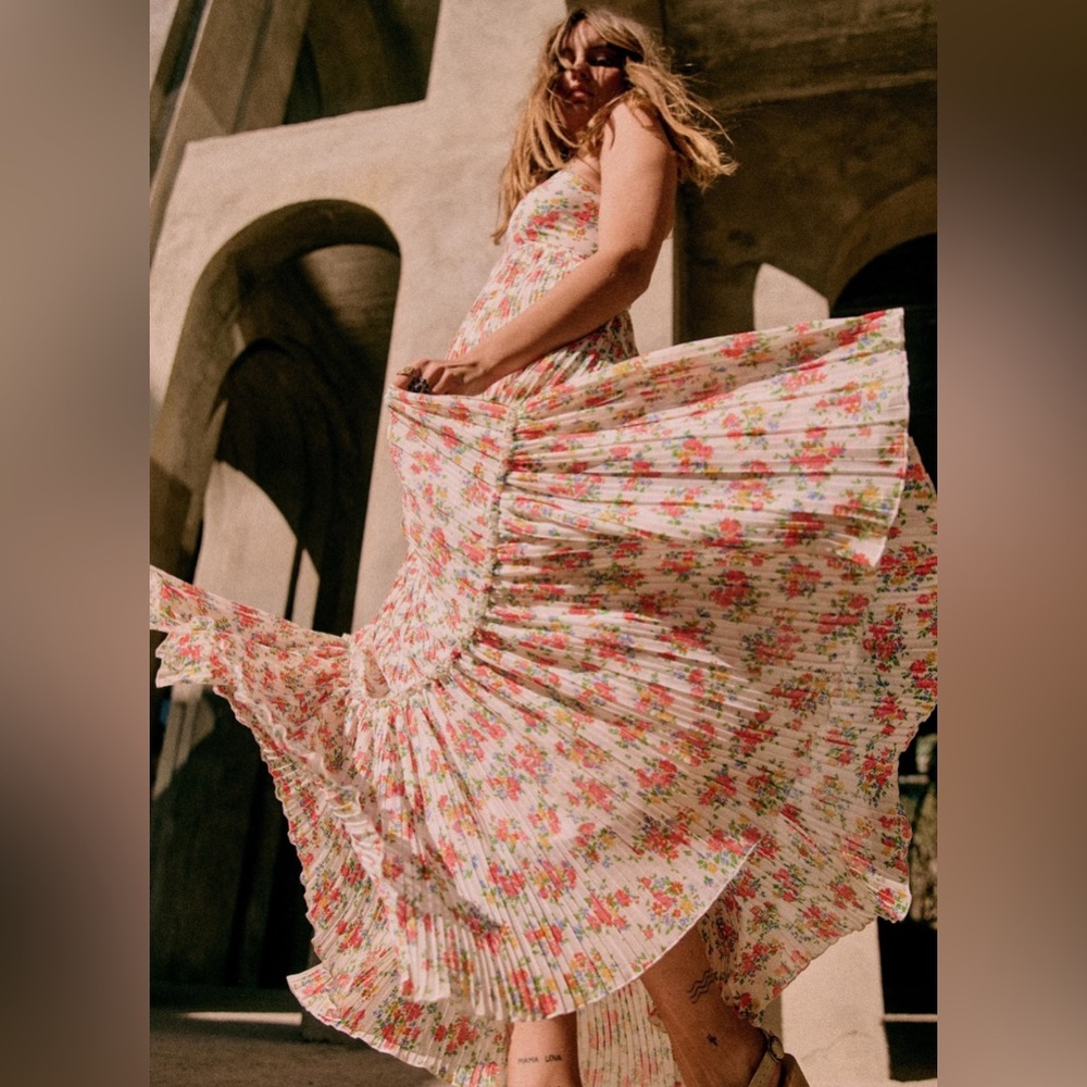 NWT Sezane Helene Dress - Size 8 / Secret Garden Floral